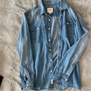 Denim American Eagle button down